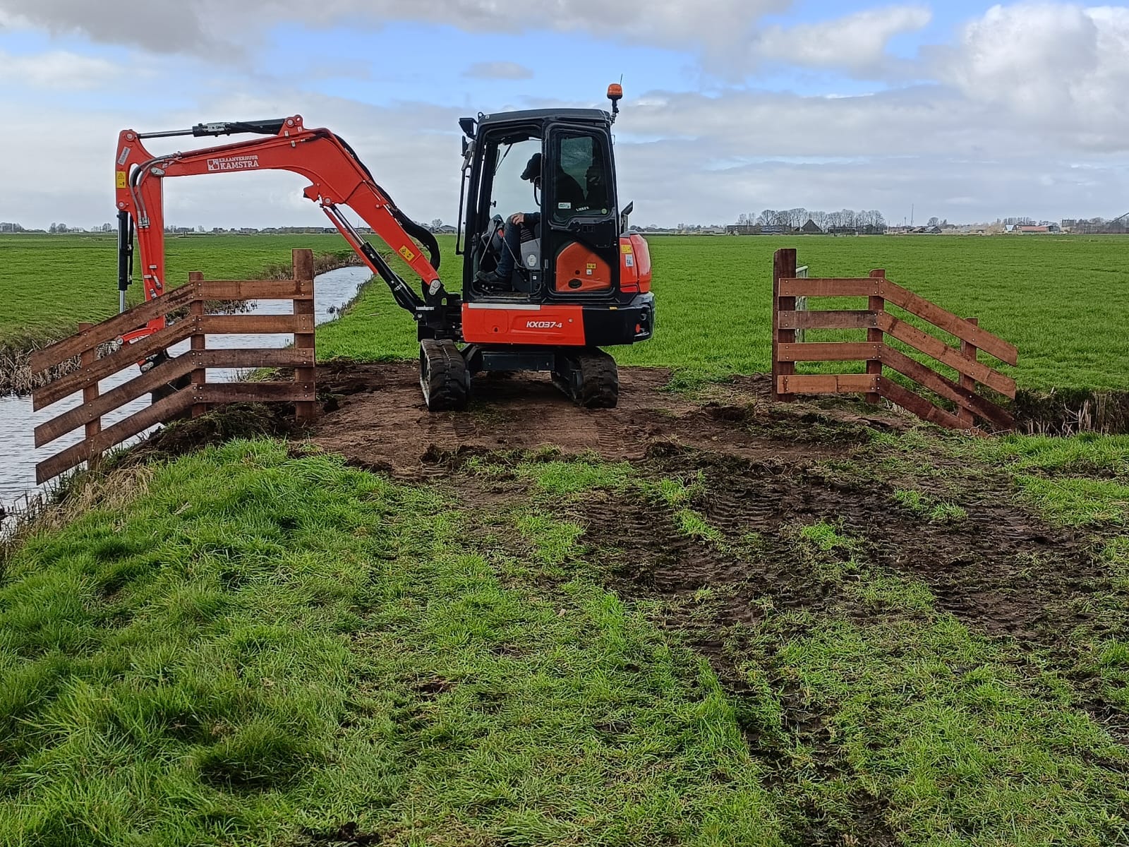 Grondverzet met kraan